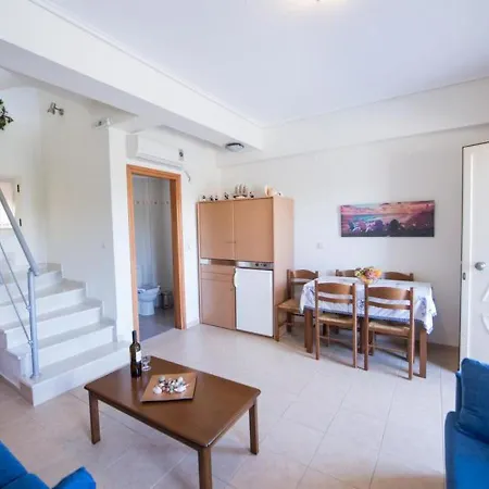 Apartman Manoleas - 8 *