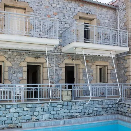Apartman Manoleas - 8 *